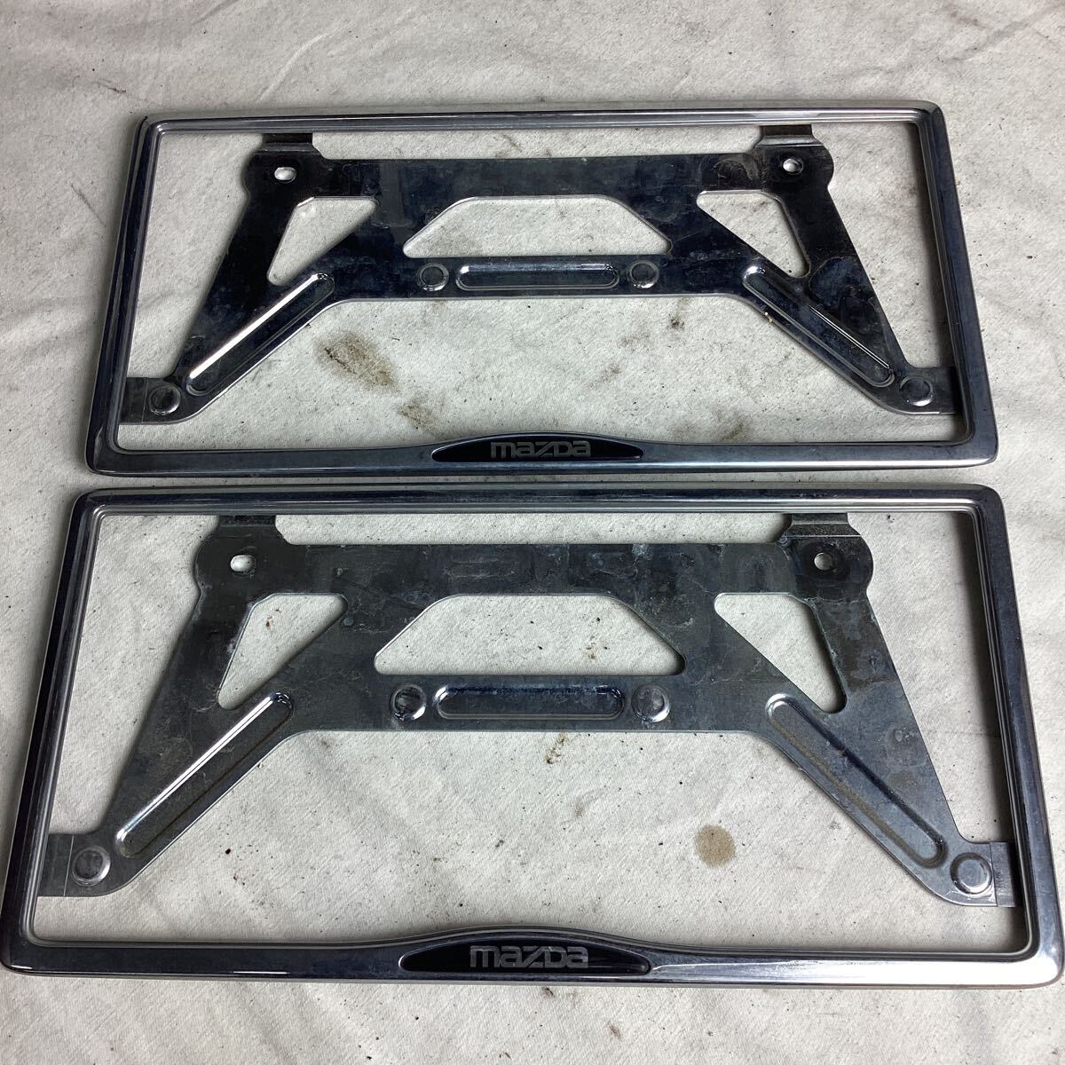 マツダ 純正 ナンバーフレーム2枚セット 20251016門 ①拍卖