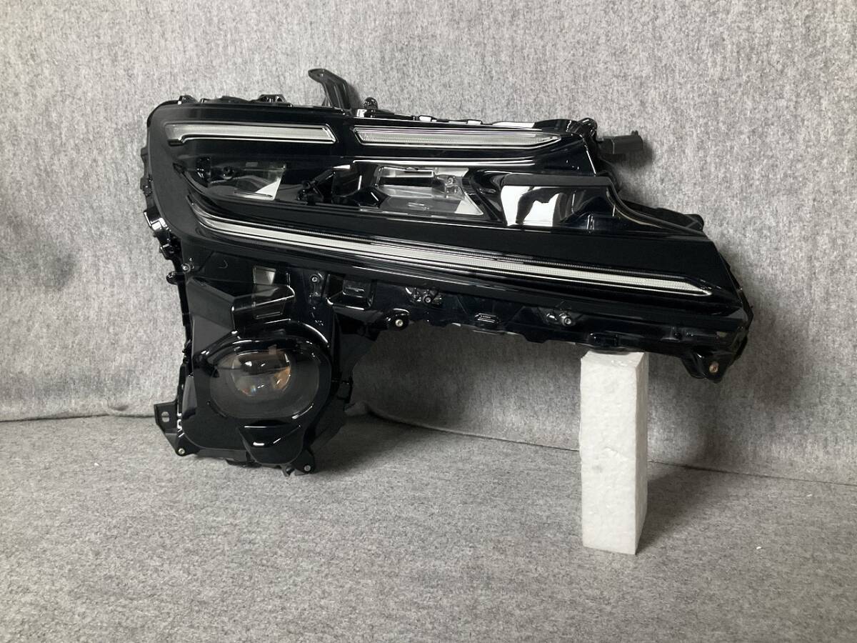 5454 クラウンスポーツ AZSH35/AZSH37 ヘッドライト LED 右 ☆拍卖
