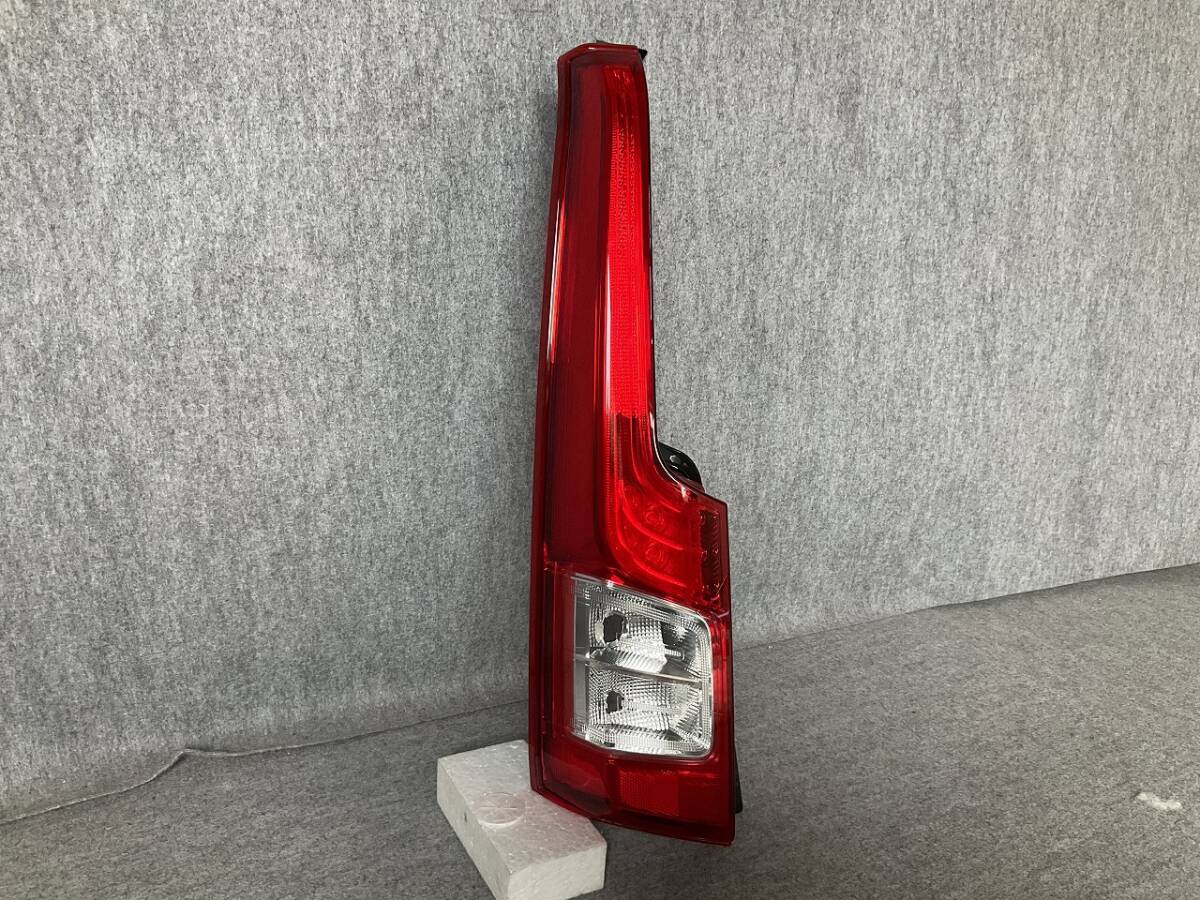 5465 ムーヴ LA150S/LA160S テールレンズ LED 左 ☆拍卖