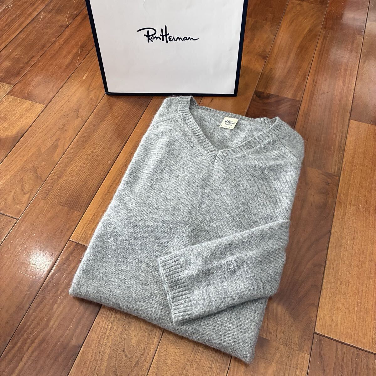 美品! レアなVネック! RON HERMAN ロンハーマン RHC RH刺繍 CASHMERE 100% KNIT カシミヤ セーター ニット プルオーバー カットソー L拍卖