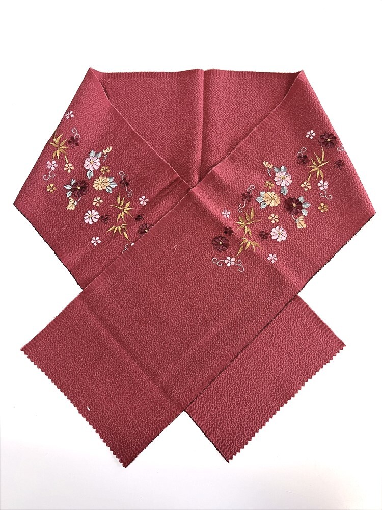 花とら●リサイクル和装小物 半衿 半襟 未使用 刺繍 花 レーヨン リメイク 素材 細工用にも 250920拍卖