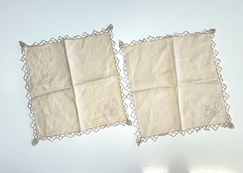 花とら●リサイクル小物 ハンカチ 2枚まとめて 生成り 刺繍 250921拍卖