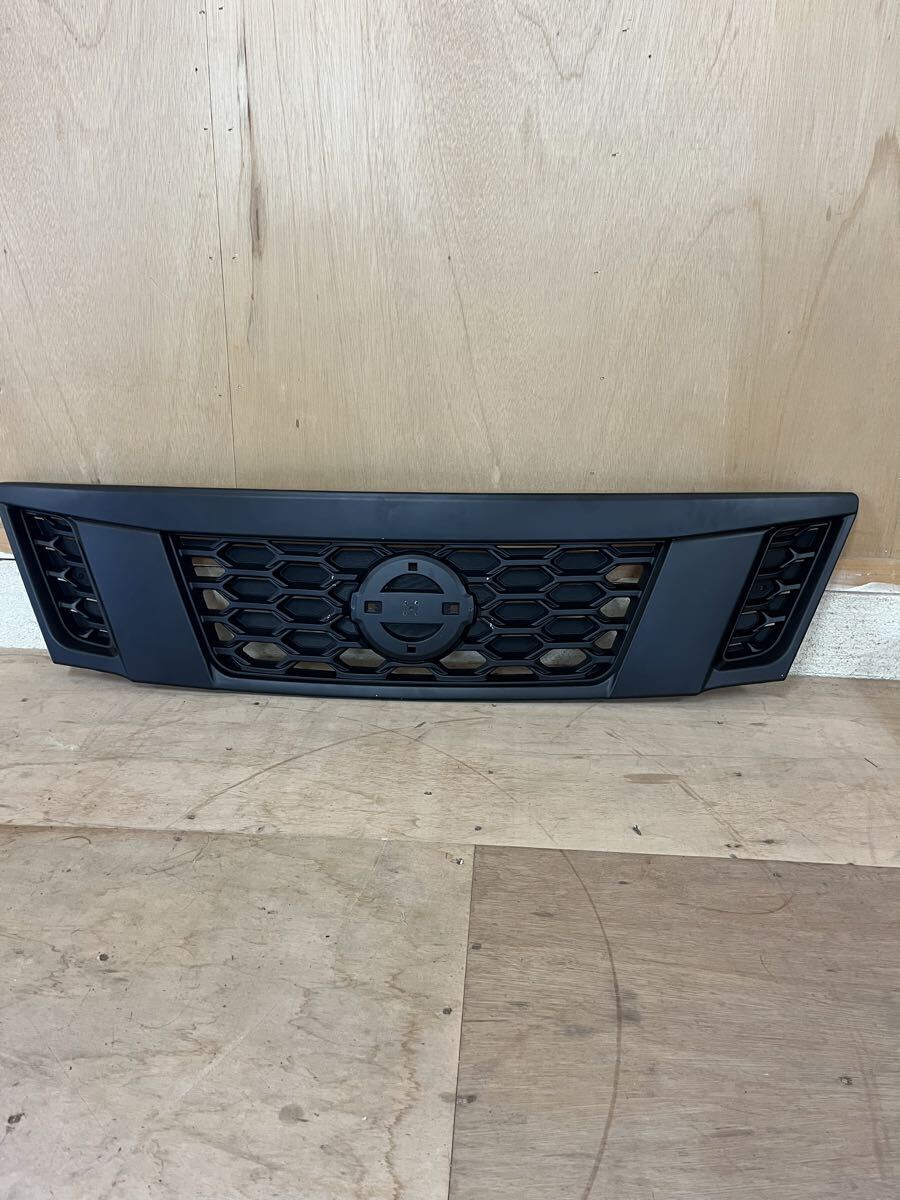 日産 キャラバン NV350 E26 フロントグリル拍卖