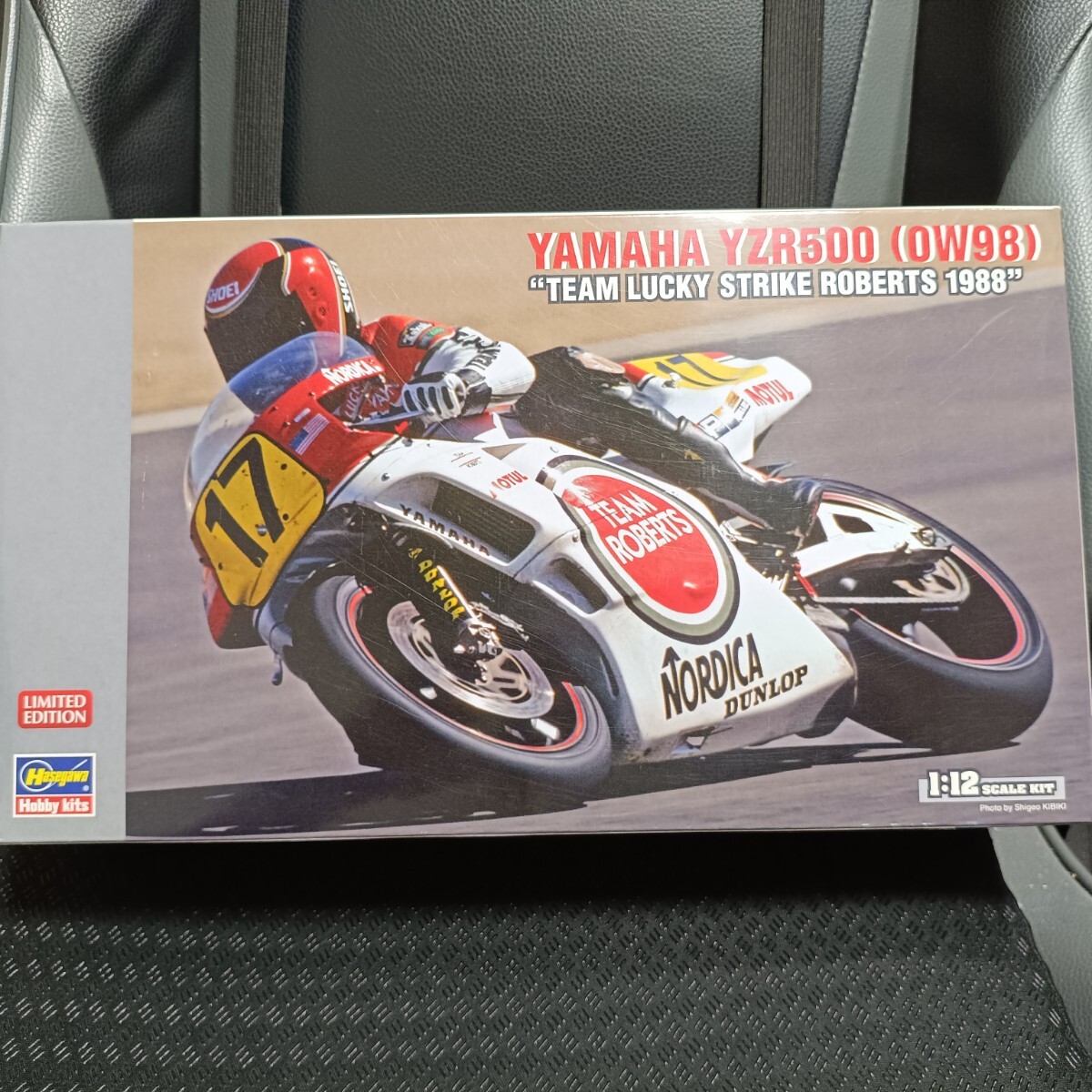 即決 新品未開封 ハセガワ 21707 1/12 ヤマハ YZR500(0W98) “チーム ラッキーストライクロバーツ 1988” 送料無料拍卖
