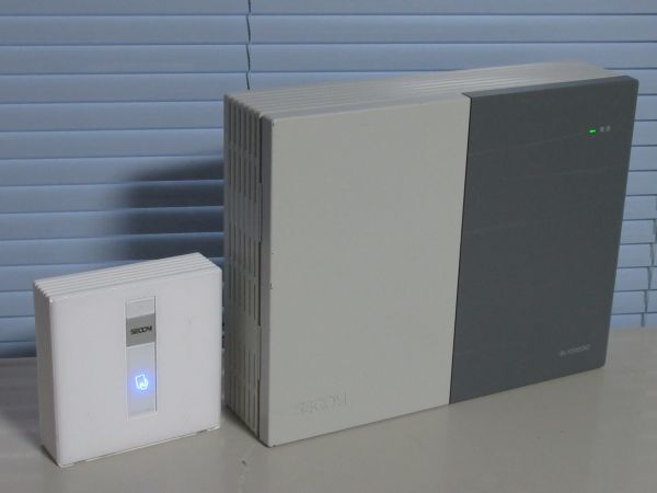‖通電確認済‖セコム SECOM 電気錠【型番 : EL-C0231 (親機) CD-R1080 (ICカードリーダ)】入退室管理【中古品】1台 業務用 警備 警報 ②拍卖