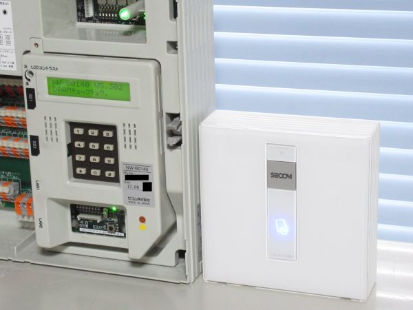 ‖通電確認済‖セコム SECOM 電気錠 ※NW-B0140 付【型番 : EL-C0231 (親機) CD-R1080 (ICカードリーダ)】入退室管理【中古品】1台 業務用拍卖