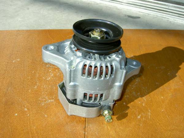 井関農機、イセキトラクター/農機/汎用用オルタネーター(ダイナモ)リビルト品 100211-1690,100211-4420,6281-200-002-0,2145-161-210-0拍卖