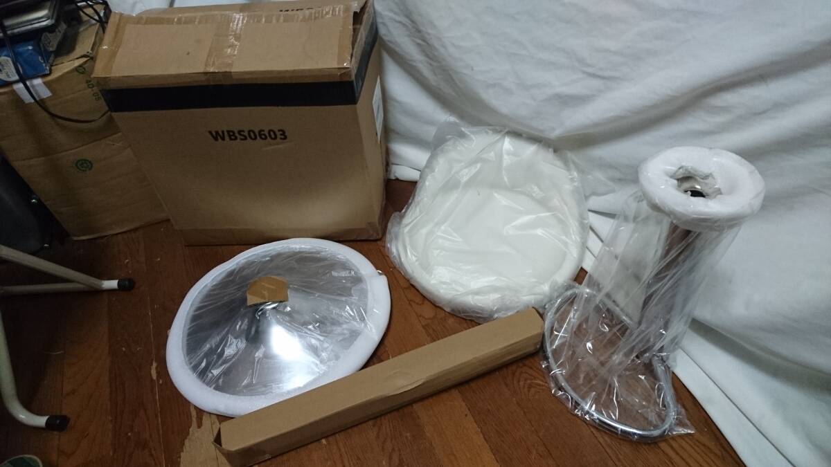 【雑貨】 未使用品 KKTONER 昇降バースツール カウンターチェア 回転 ダイニングチェア 高さ調節可 PUレザー フットレストれ付き 丸椅子 _拍卖