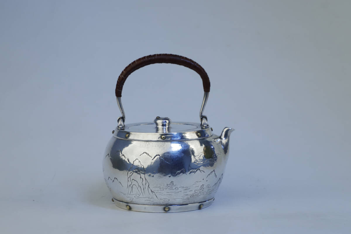 時代 純銀製 尚美堂造 萬千山水図 湯沸 工芸品 美術品 銀瓶 煎茶道具拍卖