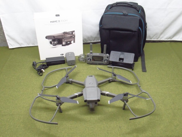 DJI Mavic 2 Zoom マビック2ズーム L1Z 送信機 RC1B バッテリー2個 元箱 キャリーバッグプロペラガード付きドローン 管理7H1014A-B5拍卖