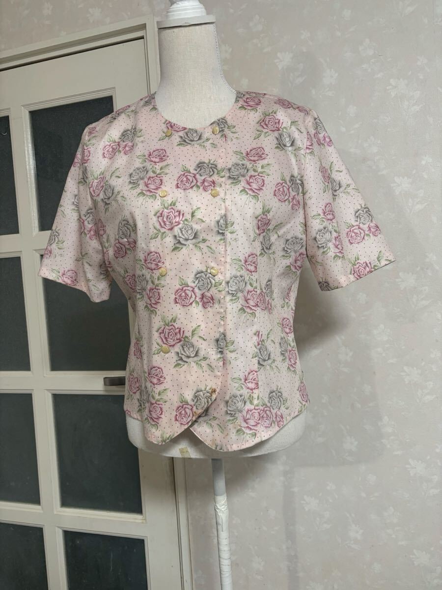 美品KORET 花柄 半袖前開きトップス ピンク系拍卖