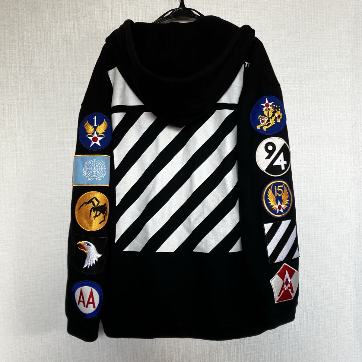 オフホワイト メンズ ジップパーカー ブラック 黒 XXS拍卖