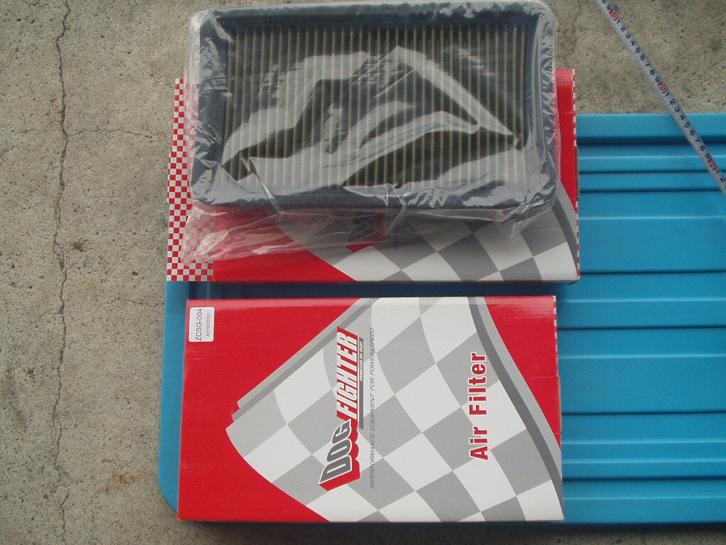 ハイエース200系 3.0DT 3型2.0ガソリン エアクリーナー未使用 2個セット プロット製 画像確認お願いします。拍卖