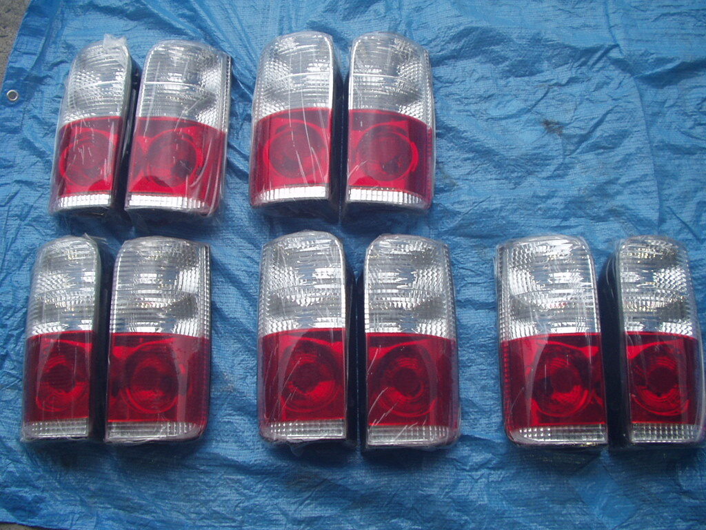 ハイエース100系バン 1989~1995 ユーロテール テールレンズ5台分 汚れあり 未使用 保護フィルム付き 輸出 貿易 補修部品 拍卖
