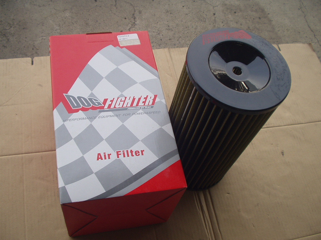 ハイエース100 200ディーゼル スポーツエアクリーナー未使用1個 1KZ 2KD KZH100 乾式 湿式 箱汚れ有 画像確認お願いします。拍卖