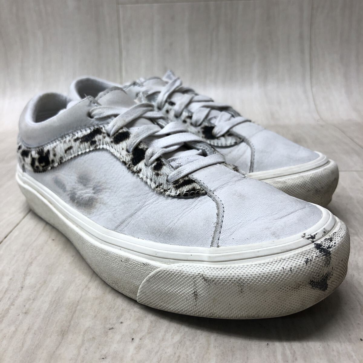 M303 FN-250926-1573 VANS バンズ BOLD NI ボールド ローカットスニーカー カジュアルスニーカー レディース ホワイト系 23.5cm拍卖
