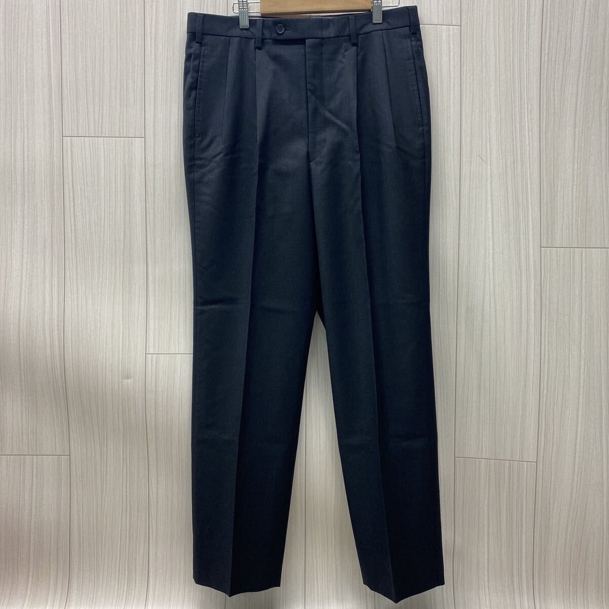 D39 3P-251003-635 NEW YORKER ニューヨーカー スラックス パンツ カジュアル ビジネスパンツ PURE NEW WOOL ブラック メンズ サイズ85拍卖