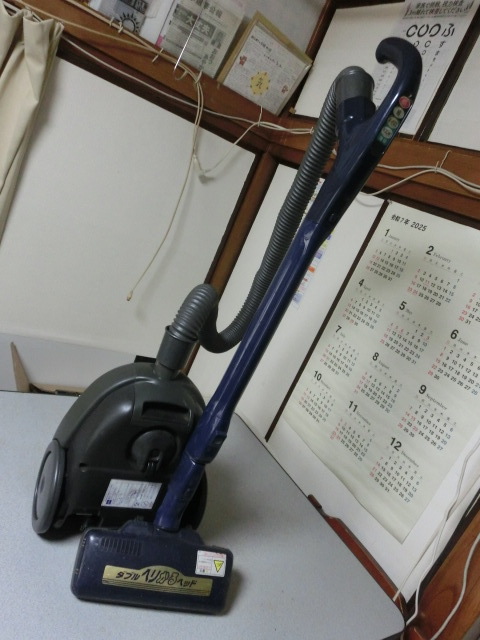東芝 掃除機 紙パック式 クリーナー 収納コード式 紙パック付属 VC-K52H(L) ゴミサイン多少の表示 清掃作業の有効活用に拍卖
