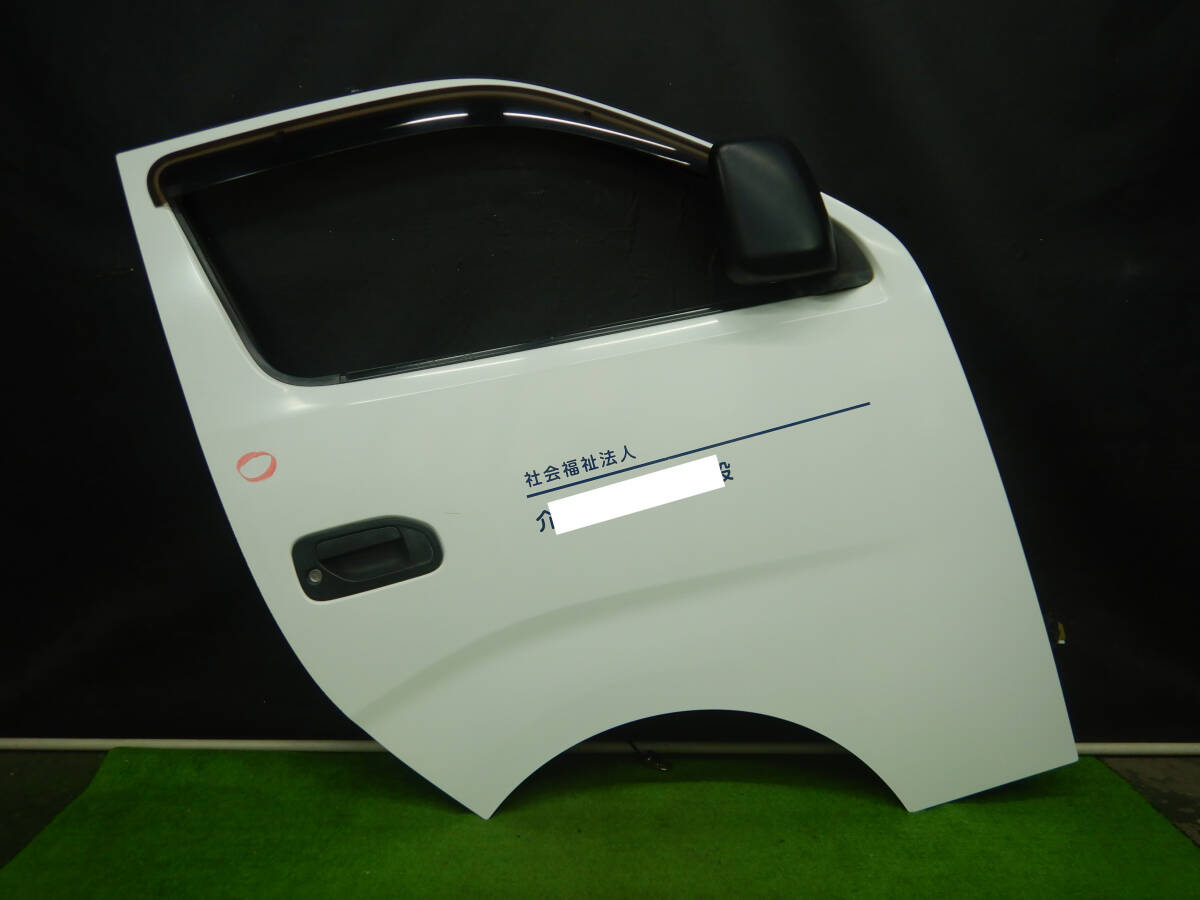 17F】【QM1】 NV350キャラバン KS2E26 右フロントドア H010M-3XAMB 右前ドア VR2E26 VW6E26 CW8E26 CS4E26 VW2E26【送料記載】【509085】拍卖