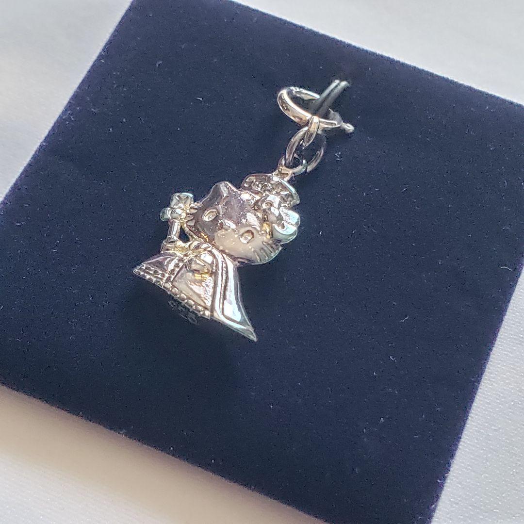 ハローキティ 925 ペンダントトップ チャーム ヴィクトリア女王 サンリオ拍卖