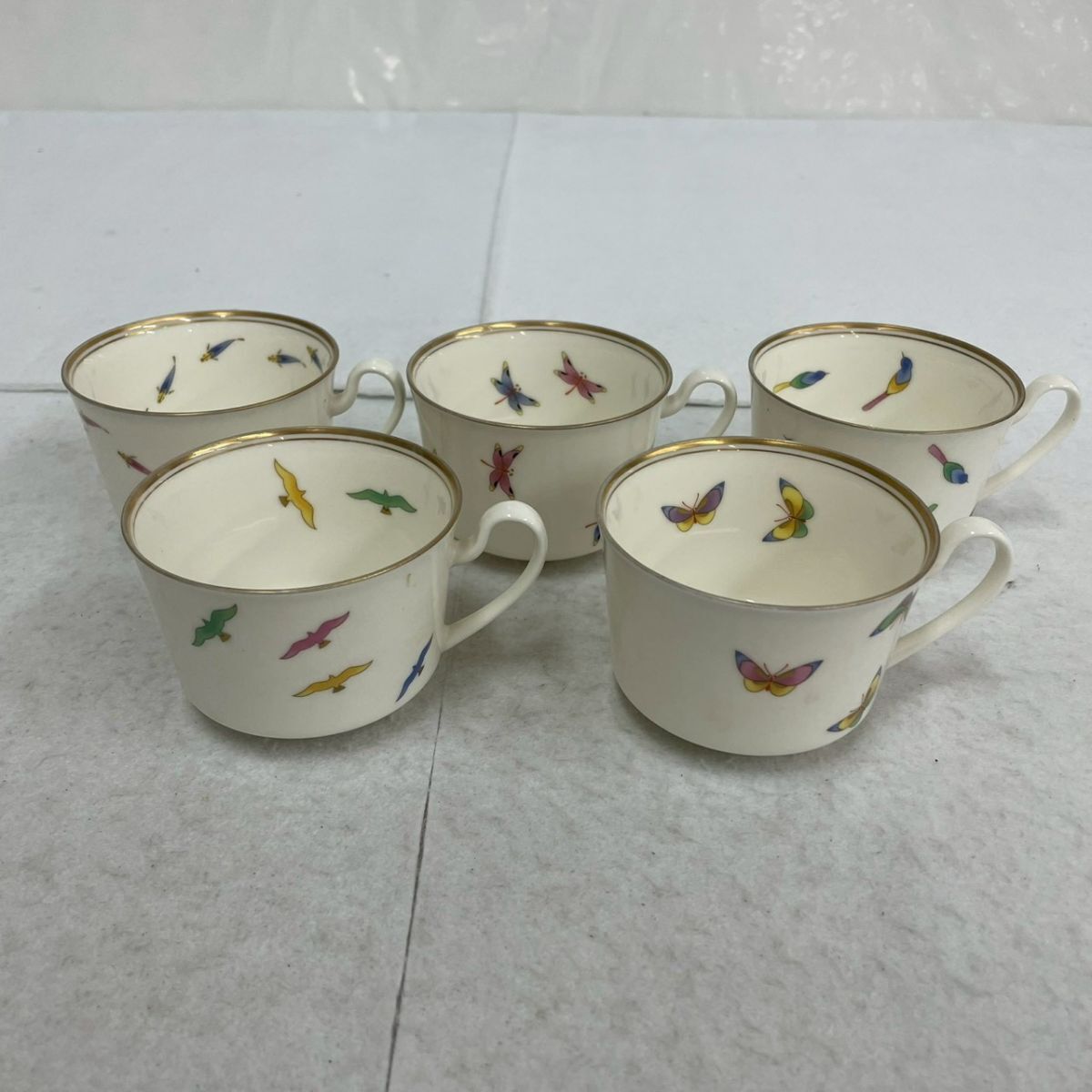 H714-O60-1829 KORANSHA 香蘭社 なかよしシリーズ 絵替わり マグカップ 5客セット まとめ 食器 金彩 有田焼 約口径8×高さ5.5cm OA拍卖