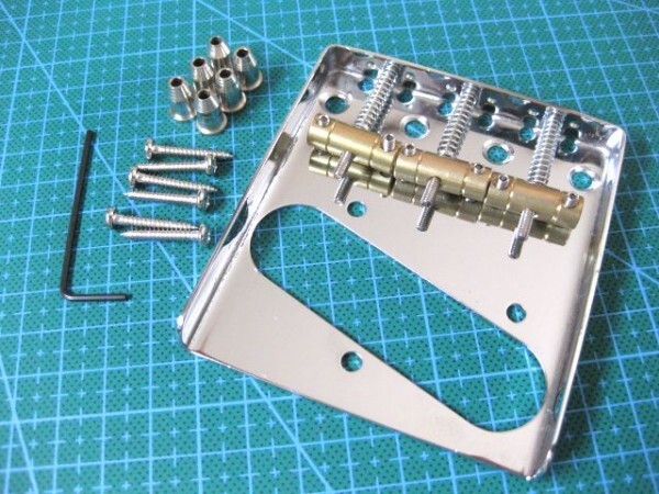 テレキャスター用ブリッジセット ブラス(真鍮)3連サドル ストリングブッシュ付き 新品・最落なし拍卖