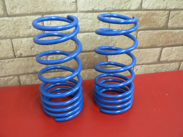 ☆☆長さ240mm、エブリー&スクラムバンDA64・DA62・DA52・DG64・DA17用リヤスプリング2本セット拍卖