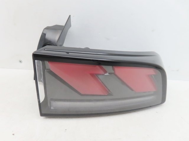 【即決有】 スズキ フロンクス WDB3S 純正 右 テールランプ テールライト 35603-74T00 (n011949)拍卖