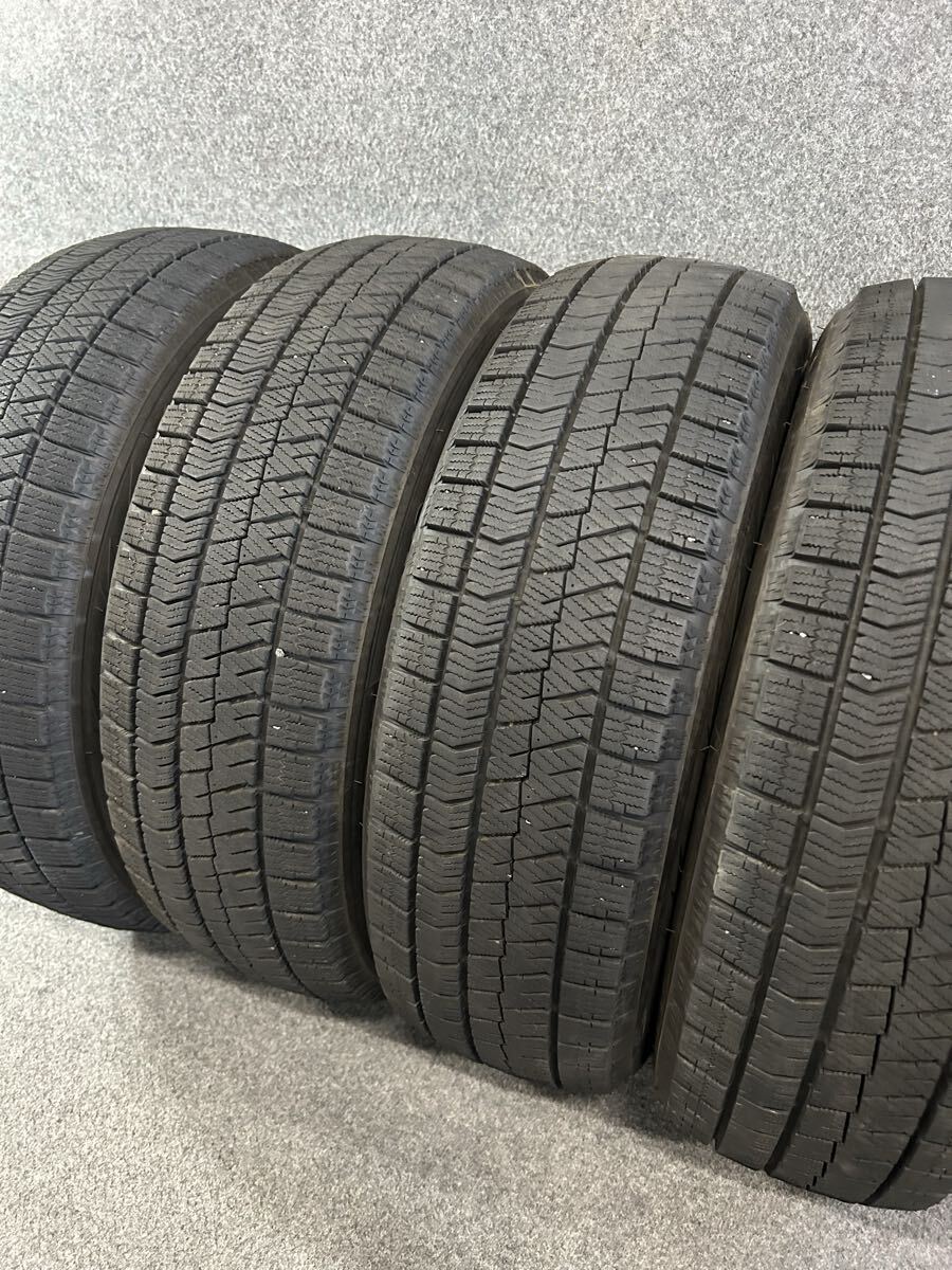 185/60R16 ブリヂストン/VRX2 2024年 スタッドレス バリ山 フィット ノート 4本拍卖