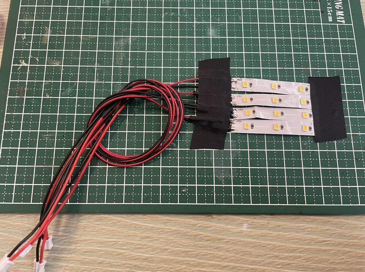 Nゲージ ジオラマに最適 LED4本セット 長さ50m m 直流6V〜12Vで点灯で点灯可能拍卖