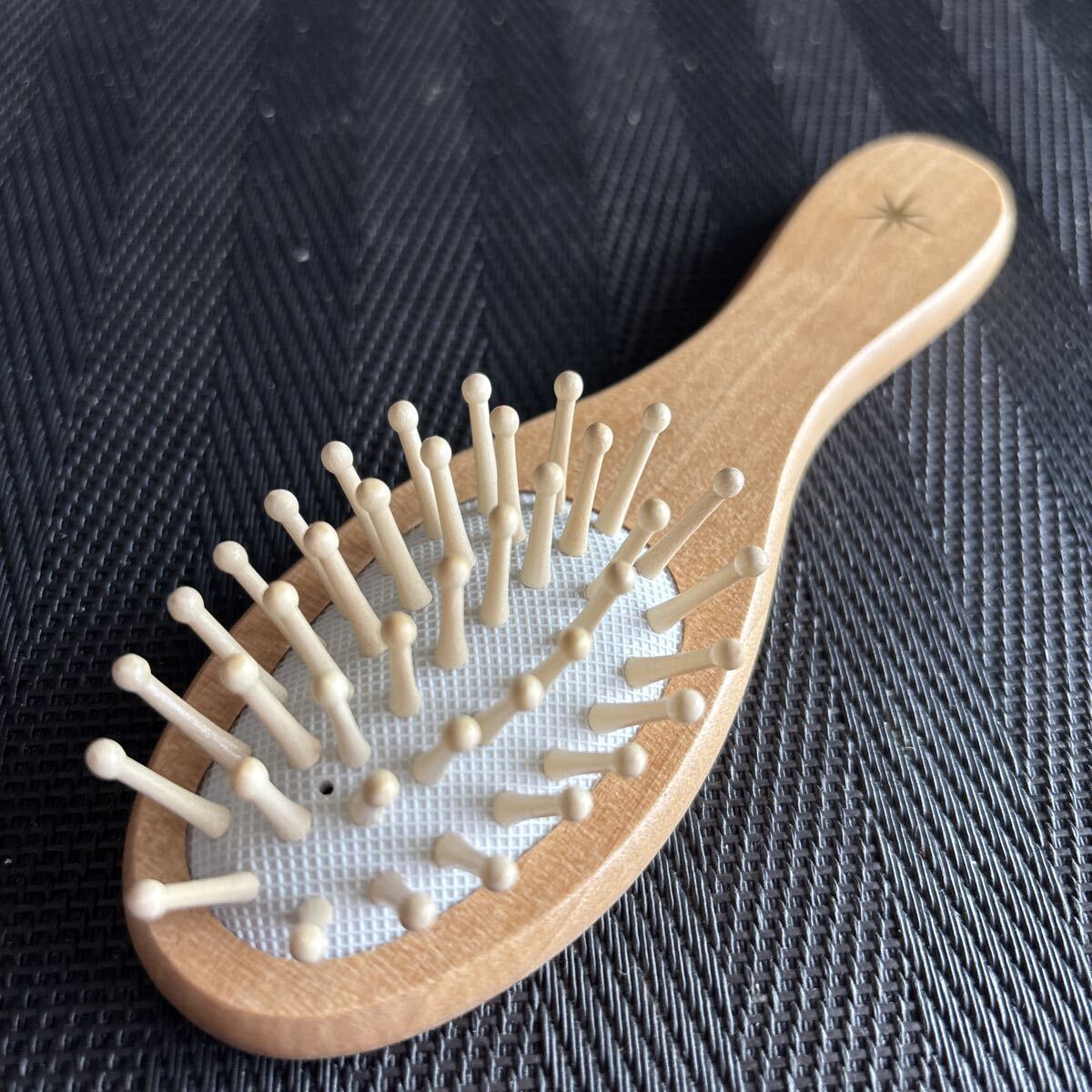 【新品未使用】ヘアーブラシ ヘアブラシ拍卖