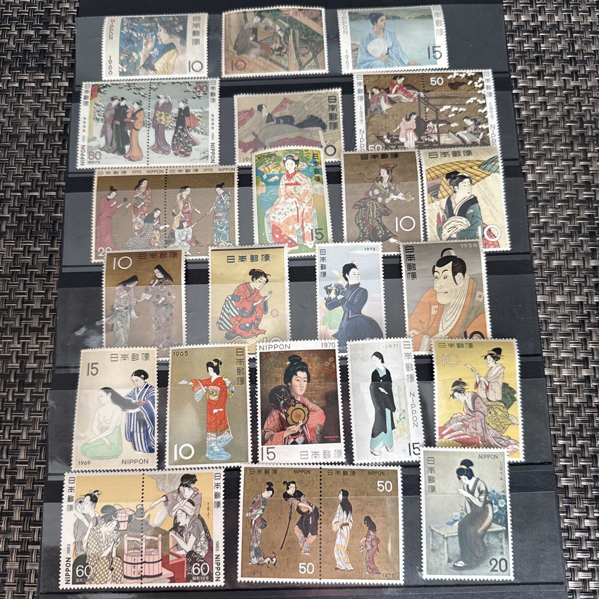 切手趣味週間 市川海老蔵 雨中湯帰り 見返り美人拍卖