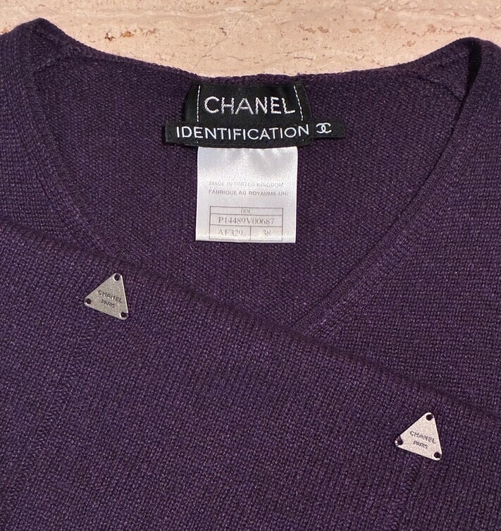 CHANEL シャネル シルクカシミヤ ニット セーター トップス プラム 38 ロゴプレート付拍卖