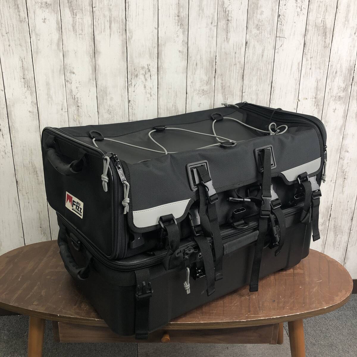 【極美品】タナックス MOTOFIZZ グランド シートバッグ ブラック 容量70(上部40/下部30) ブラック 保管品 説明書付き O拍卖