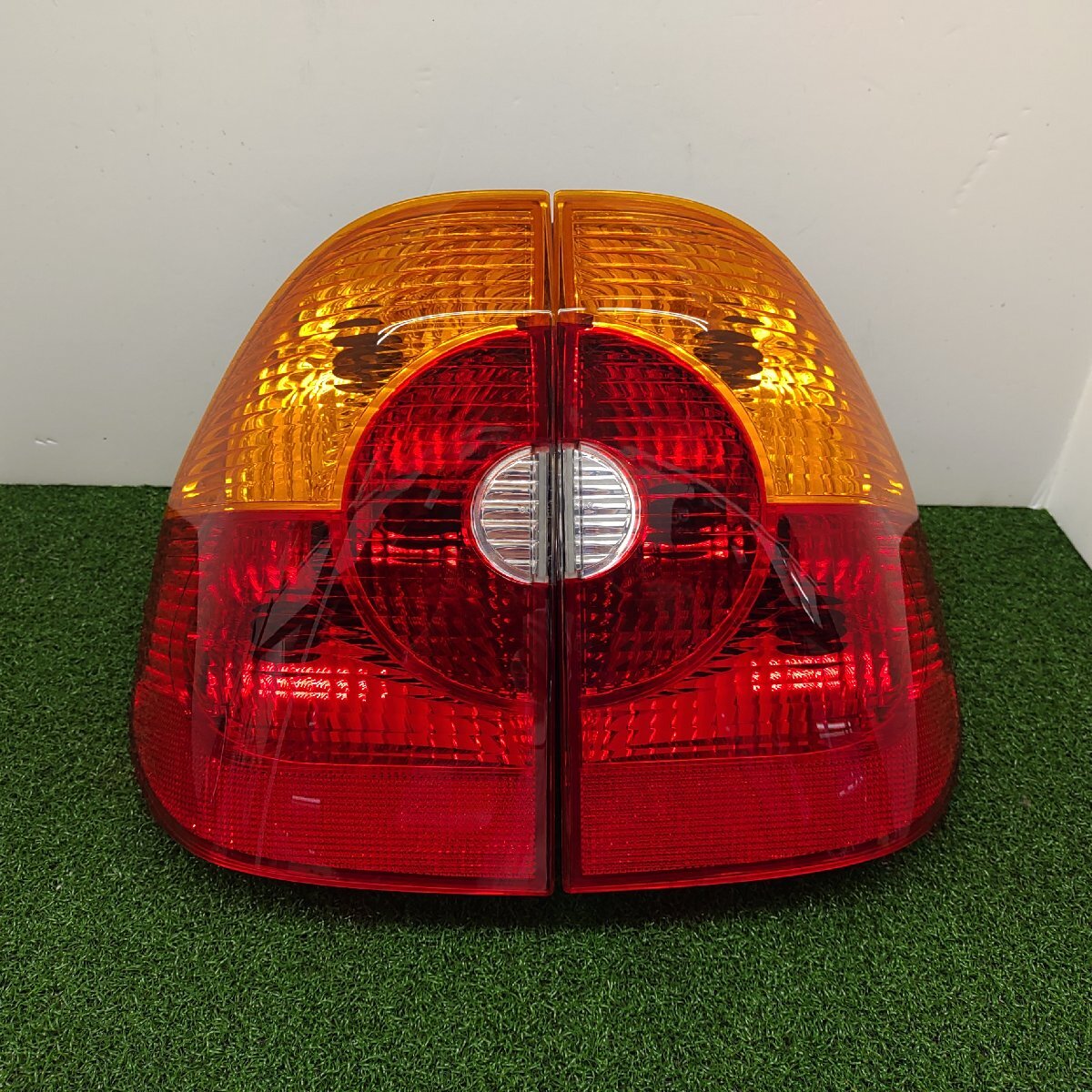★中古品★BMW X3 E83 純正 テールランプ 左右 6321-6.990.167/168【他商品と同梱歓迎】拍卖