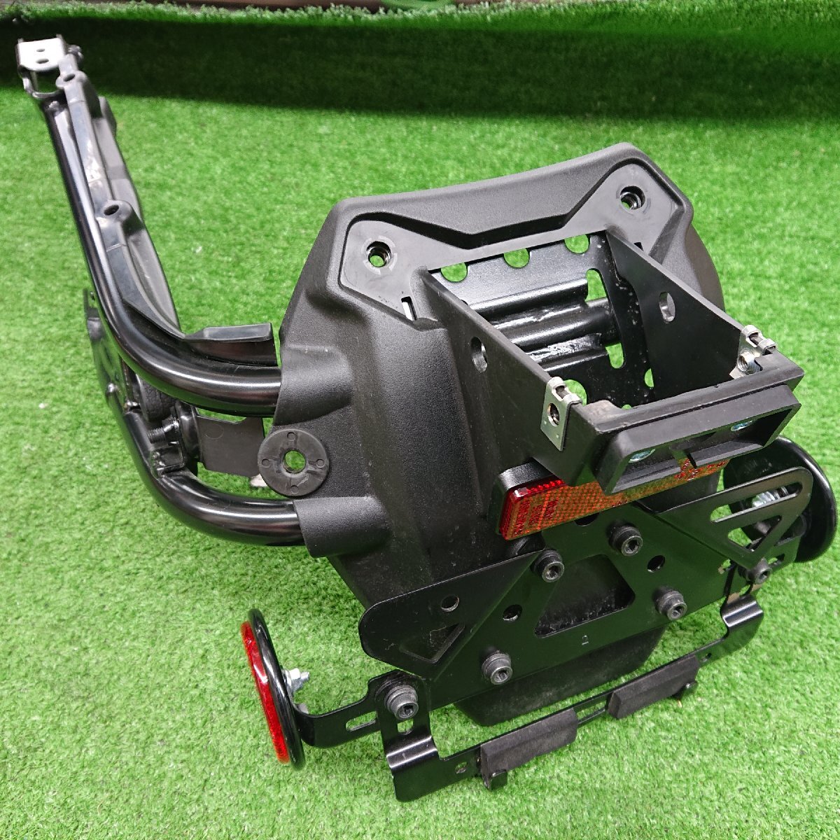 ★中古品★GSX-S1000S KATANA カタナ GT79B 純正 リアフェンダー ナンバープレートホルダー 63121-07L 【他商品と同梱歓迎】拍卖