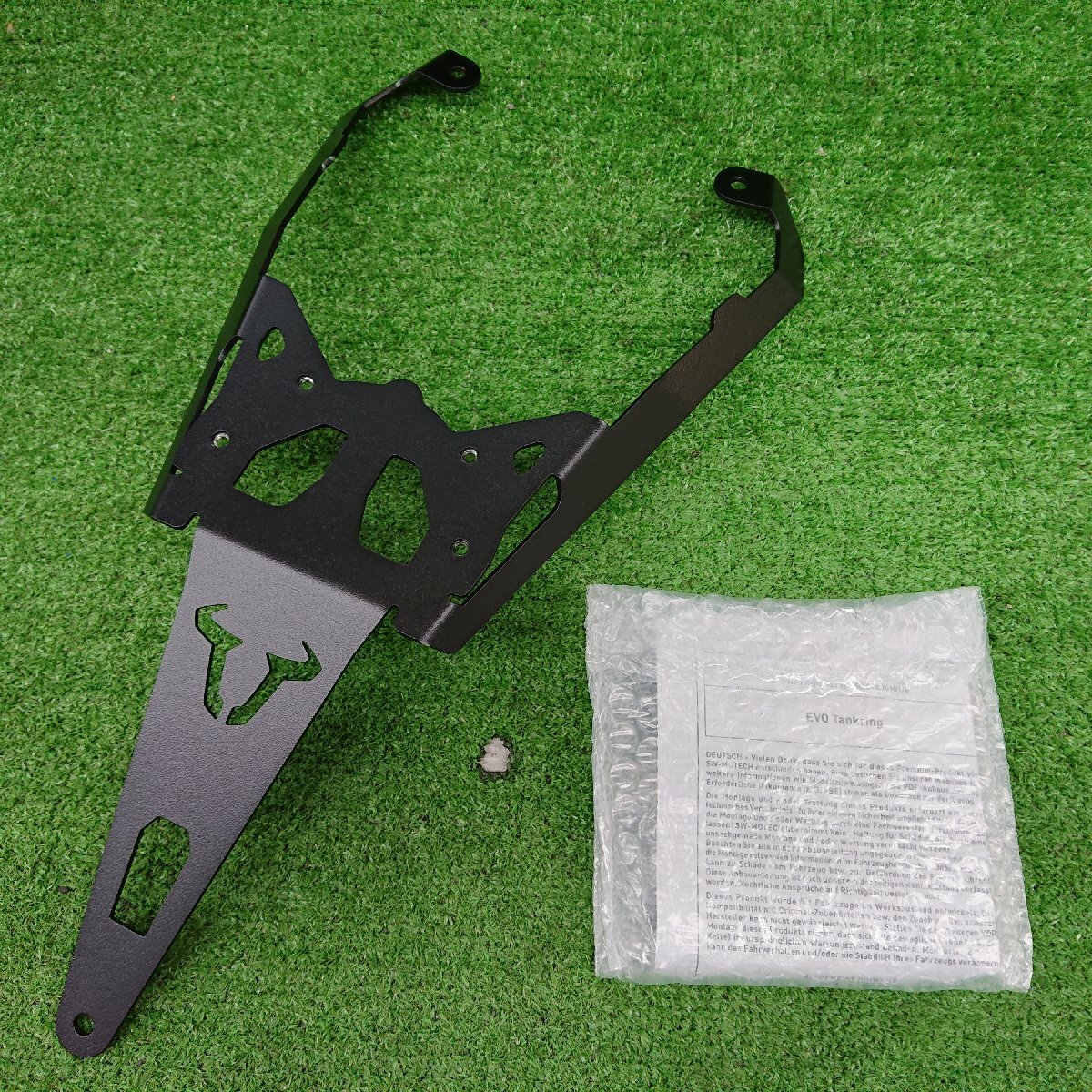 ★美品★SW-MOTECH EVO タンク アダプターキット ブラック MT-07【他商品と同梱歓迎】拍卖