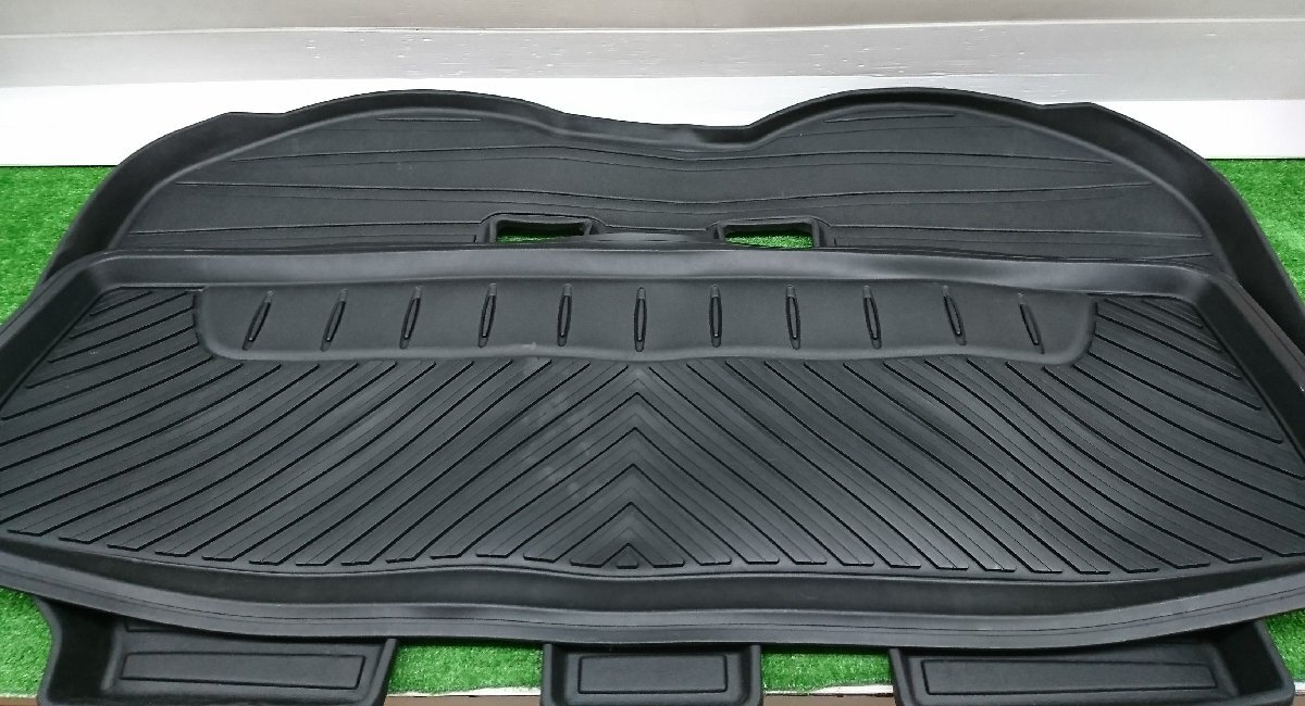 ★中古品★社外 メーカー不明 フロアマット 2枚 2、3列目 TOYOTA トヨタ 30系 アルファード 対応【他商品と同梱歓迎】拍卖