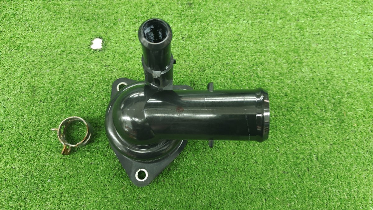 ★中古品★TOYOTA トヨタ プリウスα 純正 サーモスタット 【他商品と同梱歓迎】拍卖