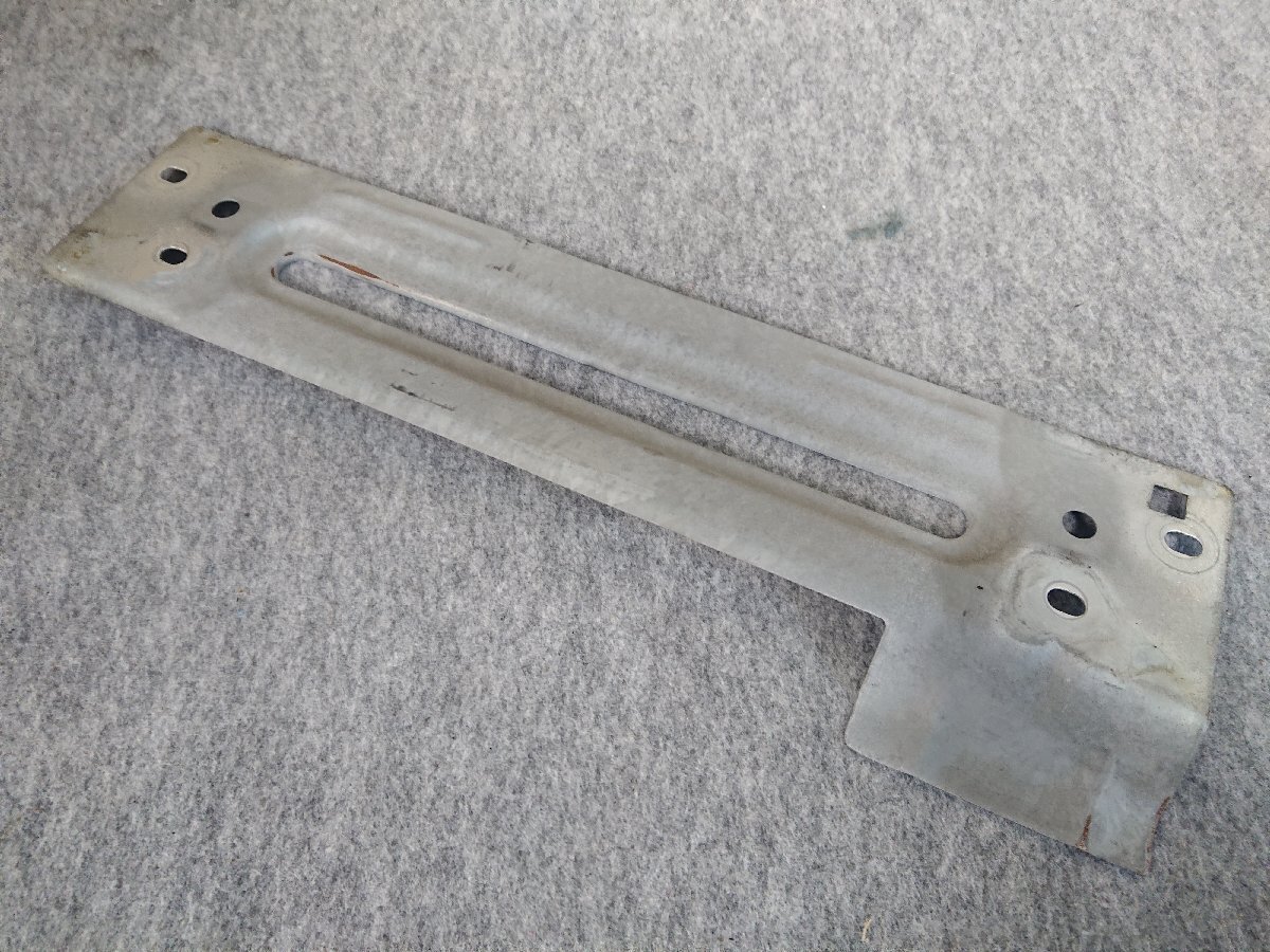 ★中古品★BMW純正 F40 M135i ロアレインフォースメント【他商品と同梱歓迎】拍卖