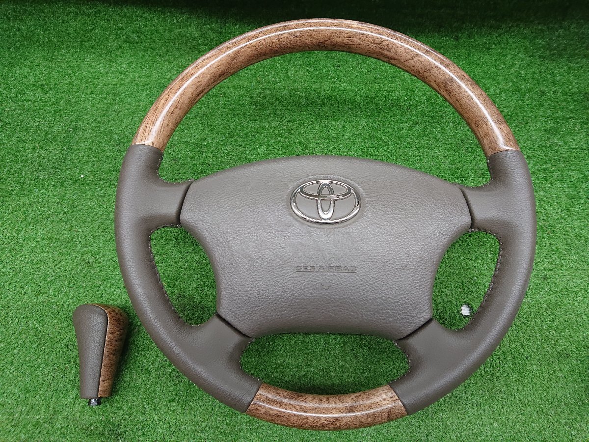 ★中古品★トヨタ 200系ハイエース ステアリング 45103-06110 100系ランクルにて シフトノブ付 インフレーターなし【他商品と同梱歓迎】拍卖