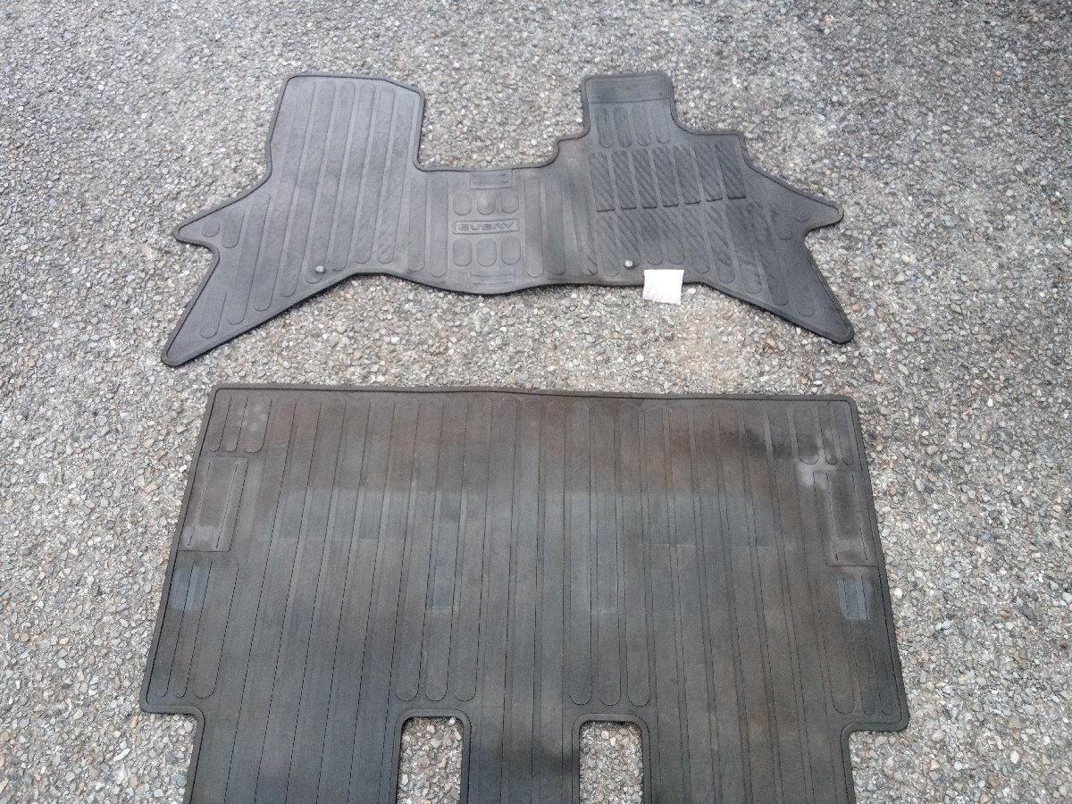 ★中古品★スズキ 純正 DA17V エブリイ バン MT フロアマット ゴムマット ラバーマット 1台分 一体式リアシート用【他商品と同梱歓迎】拍卖