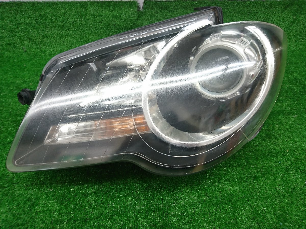 ★中古品★VW 純正 ゴルフトゥーラン 中期 ヘッドライト 左側 ハロゲン フォルクスワーゲン TOURAN インナー ブラック【他商品と同梱歓迎】拍卖