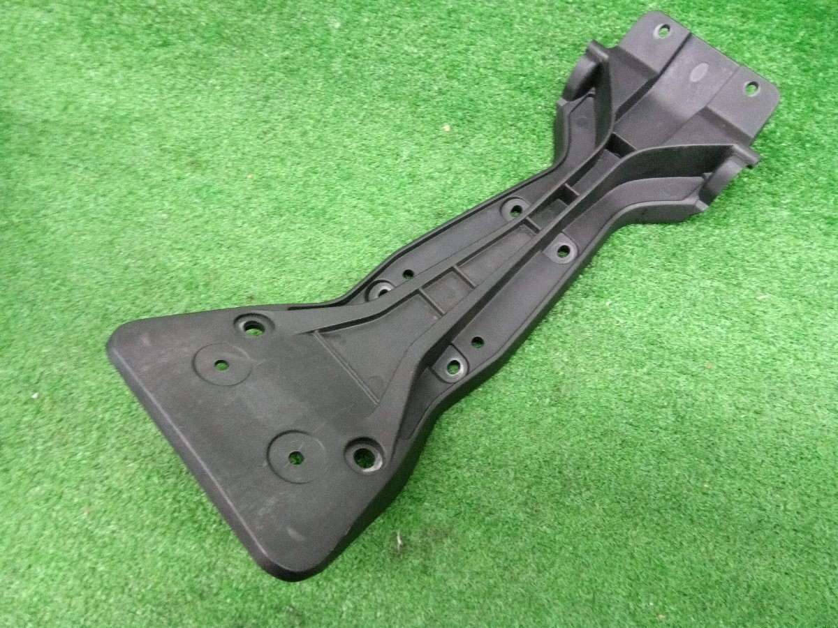 ★中古品★YAMAHA ヤマハ YZF-R25 1WD2 純正 リアフェンダー ブラケット? 1WD-F1617-00 【他商品と同梱歓迎】拍卖