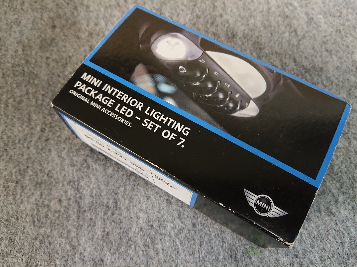 ★中古品★BMW ミニ 純正LEDルームランプセット63302321990 【他商品と同梱歓迎】拍卖