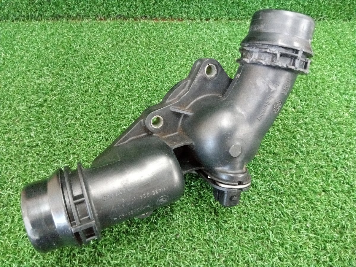 ★中古品★BMW E46 325i 対応 サーモスタット 1 436 824【他商品と同梱歓迎】拍卖