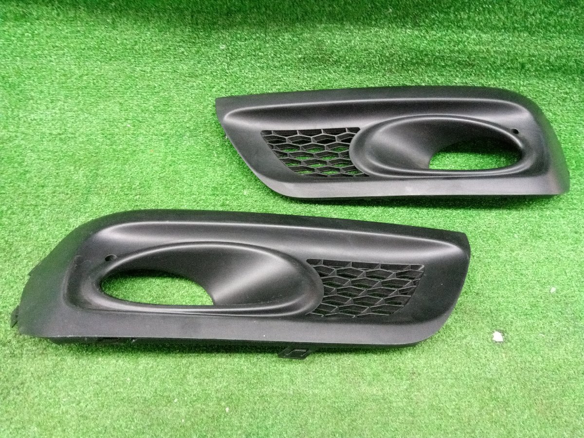★中古品★フォグカバー HONDA ホンダ ステップワゴン スパーダ RK5 RK6 純正 フォグランプカバー 左右 71108-SZW-Z0【他商品と同梱歓迎】拍卖