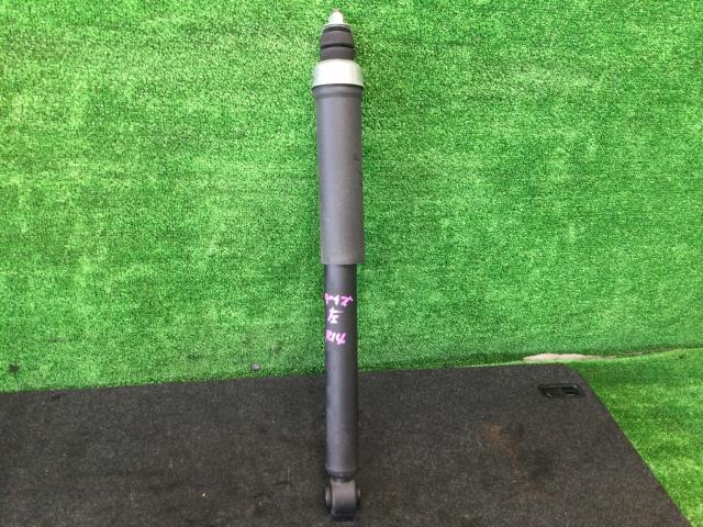 デイズ 5BA-B43W 左Rショックアブソーバー X D28 E6B10-7MA3A拍卖