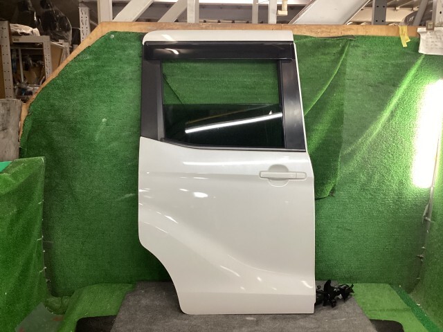 eKスペース DBA-B11A 右RドアASSY Gセーフティ プラスエディション W13 5730B474拍卖
