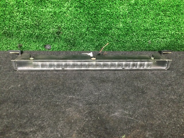 ティーノ GF-V10 ハイマウントストップランプ 1.8J 6人 KL0 26590-4U001拍卖